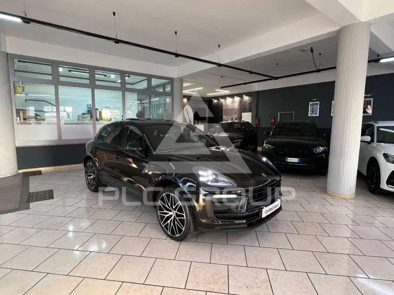 2023 Porsche MACAN