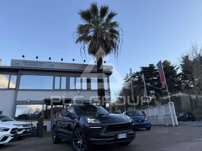 2023 Porsche MACAN