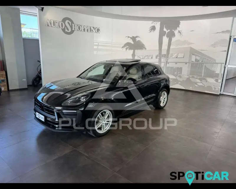 2023 Porsche MACAN