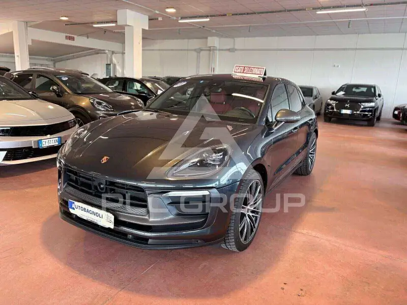 2023 Porsche MACAN