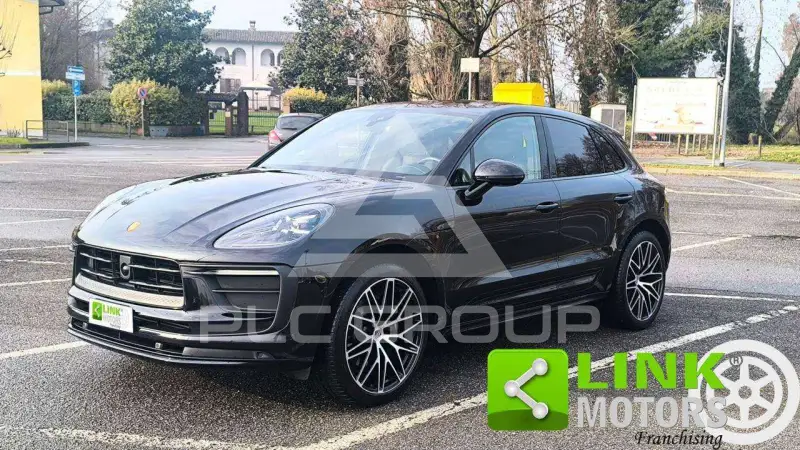 2023 Porsche MACAN