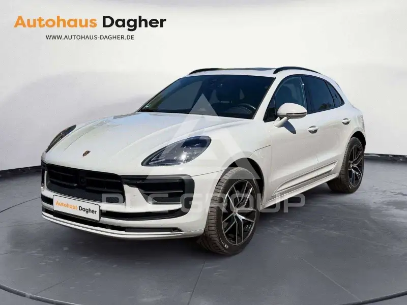 2023 Porsche MACAN