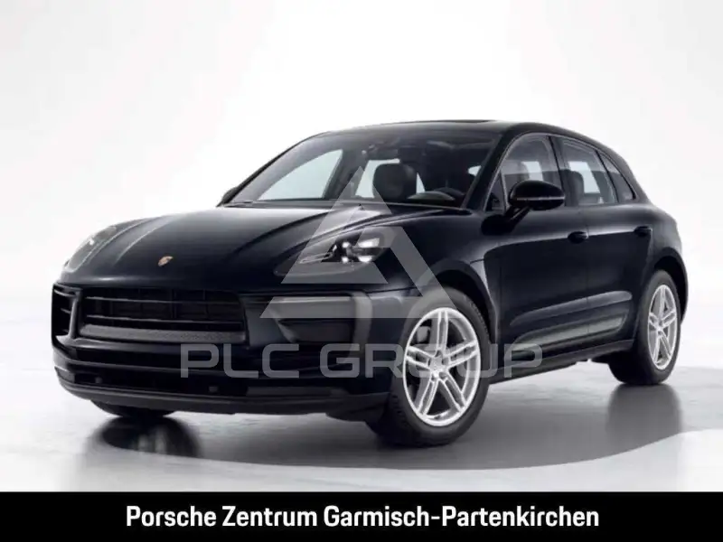 2023 Porsche MACAN