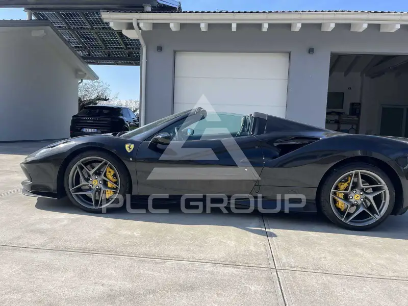 2023 Ferrari F8