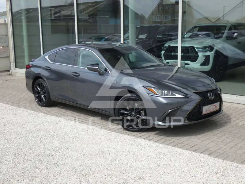 2023 Lexus ES300