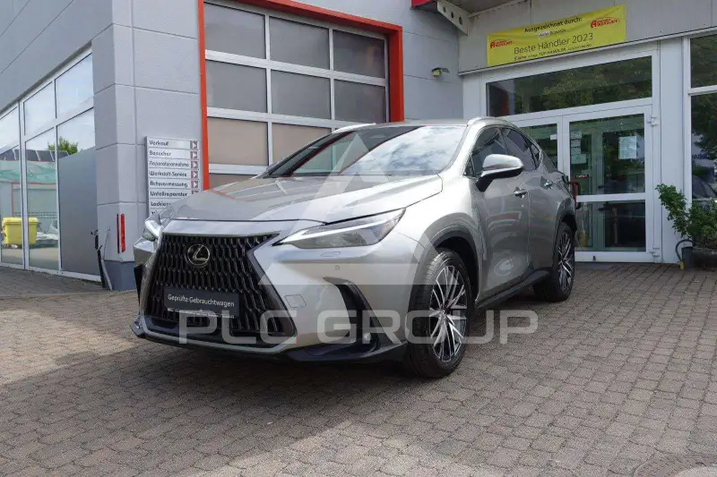2023 Lexus NX450