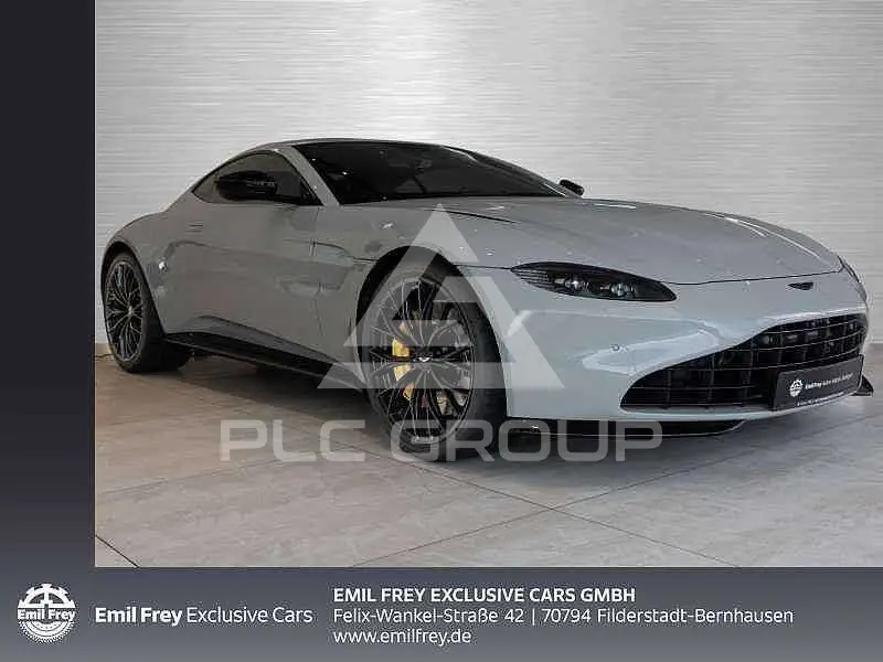 2023 Aston Martin V8