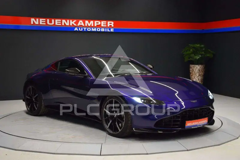 2023 Aston Martin V8