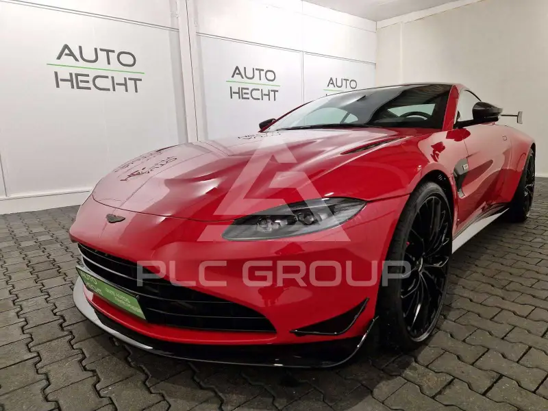 2023 Aston Martin V8