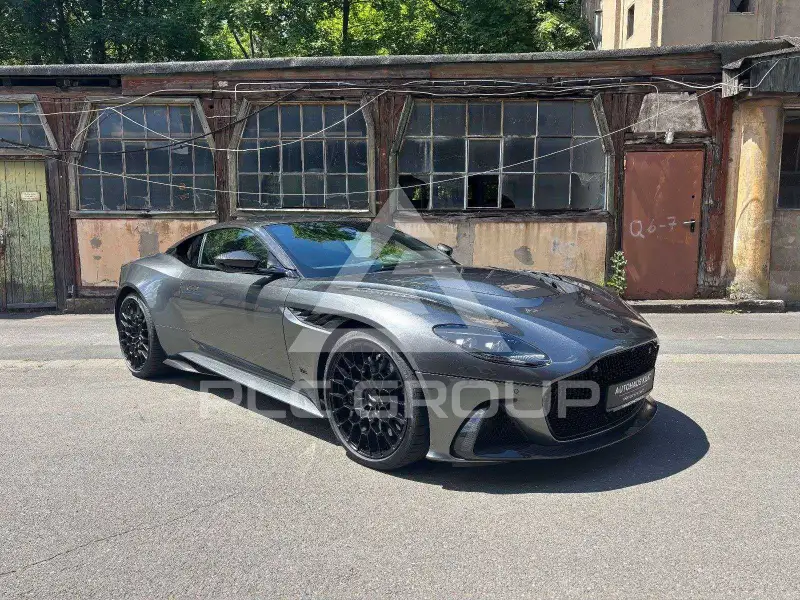 2023 Aston Martin DBS