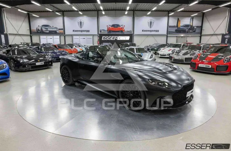 2023 Aston Martin DBS