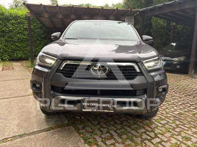 2023 Toyota Hilux