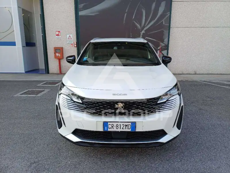 2023 Peugeot 5008