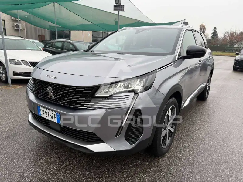 2023 Peugeot 5008