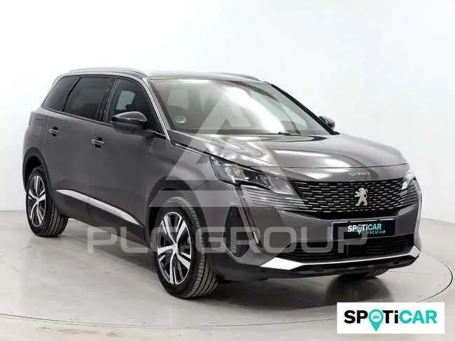 2023 Peugeot 5008
