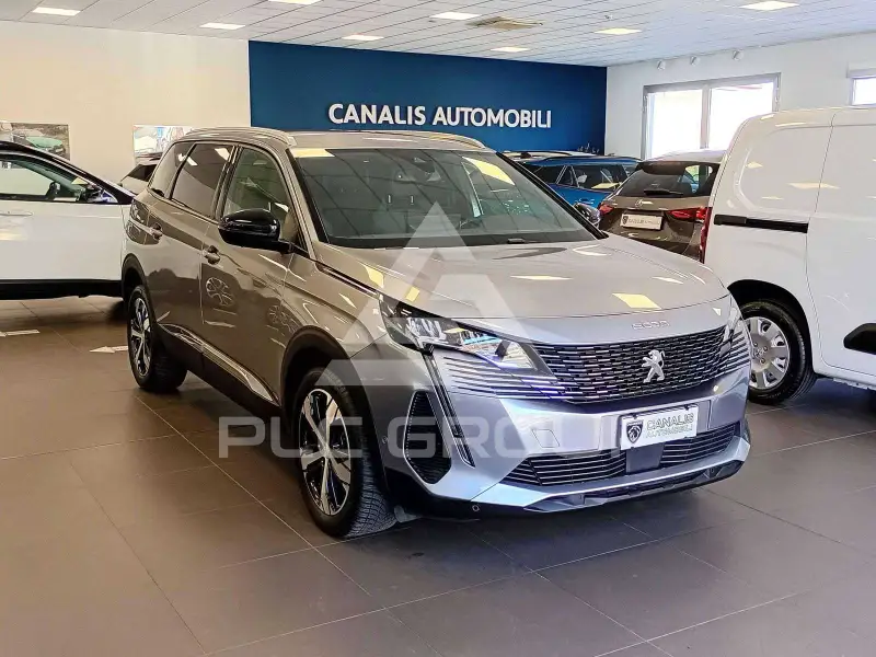2023 Peugeot 5008