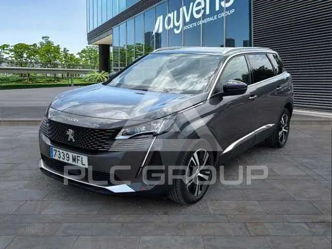 2023 Peugeot 5008