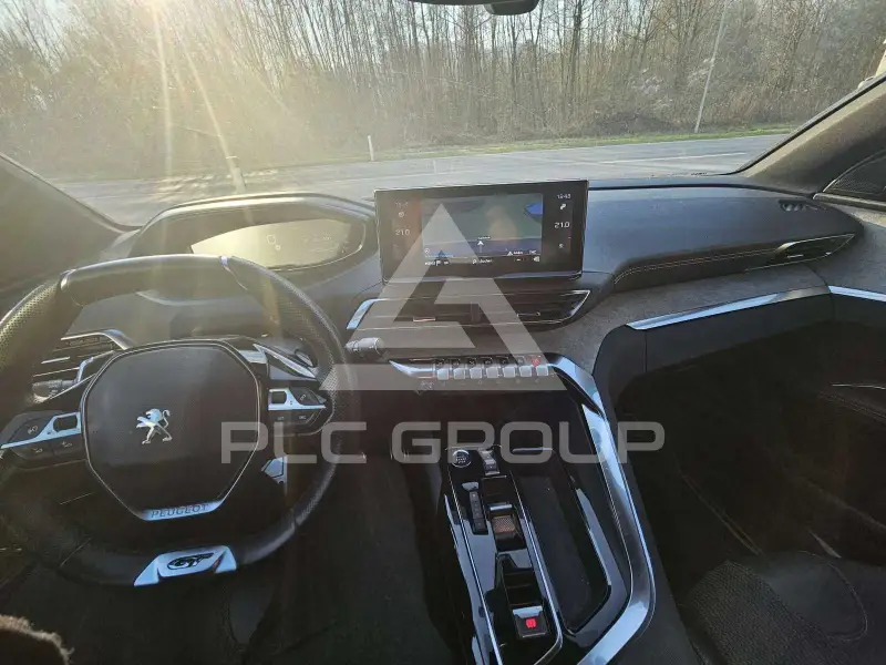 2023 Peugeot 5008