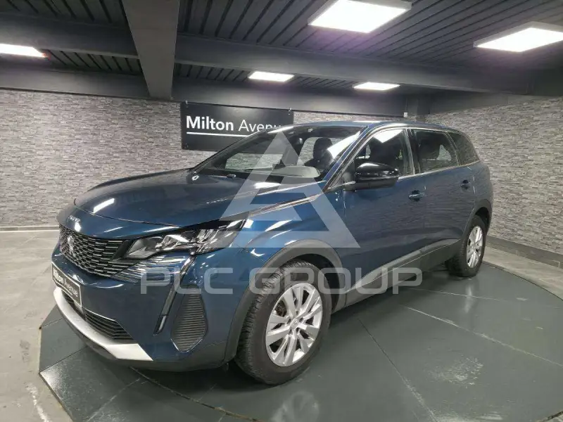 2023 Peugeot 5008