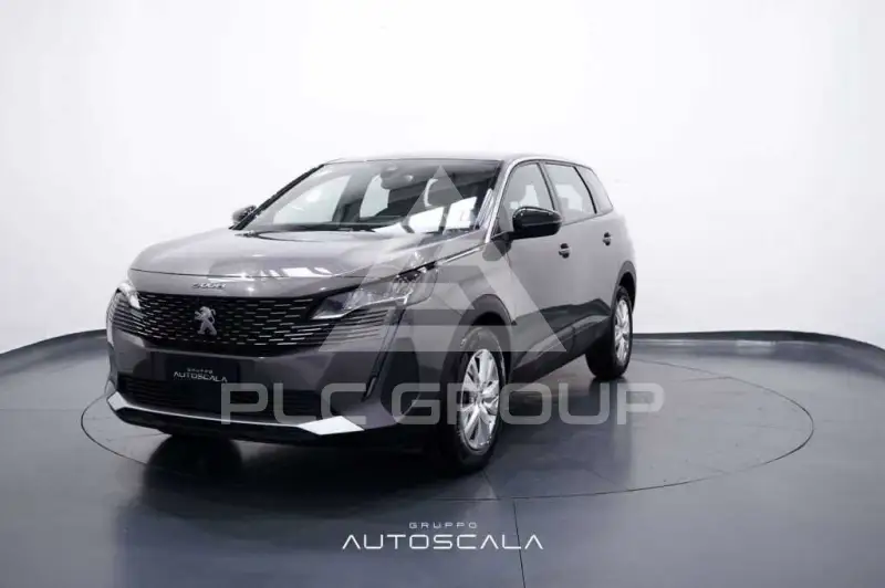 2023 Peugeot 5008