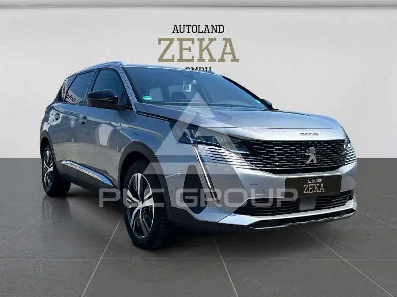 2023 Peugeot 5008