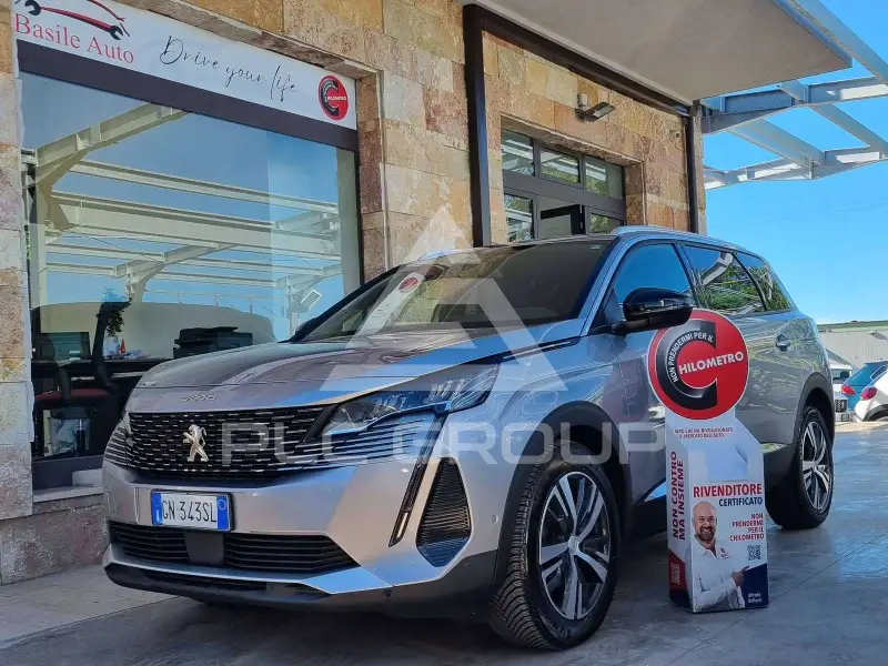 2023 Peugeot 5008