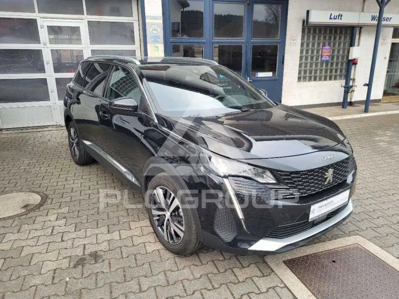 2023 Peugeot 5008