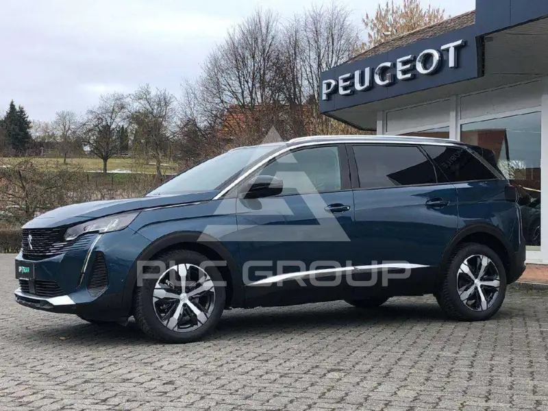 2023 Peugeot 5008