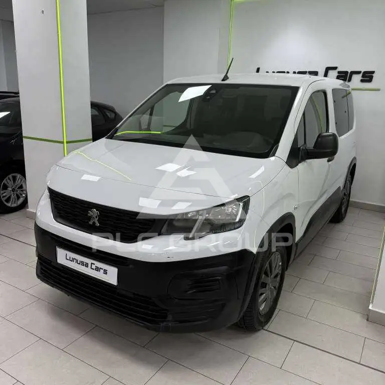 2023 Peugeot Rifter