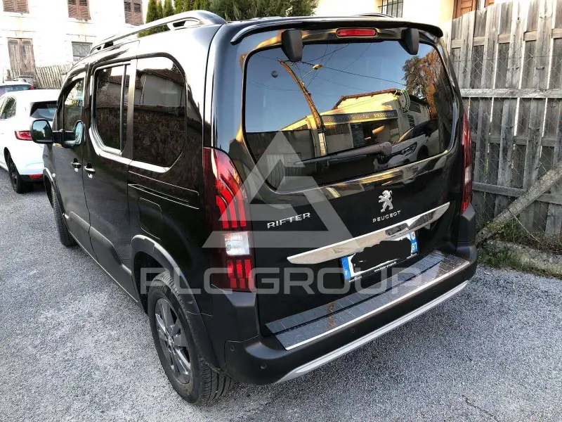 2023 Peugeot Rifter