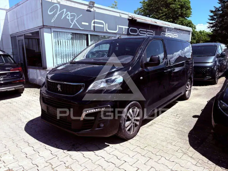 2023 Peugeot Traveller
