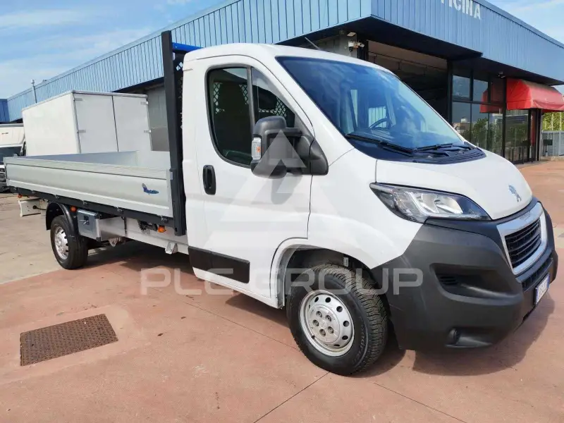 2023 Peugeot Boxer