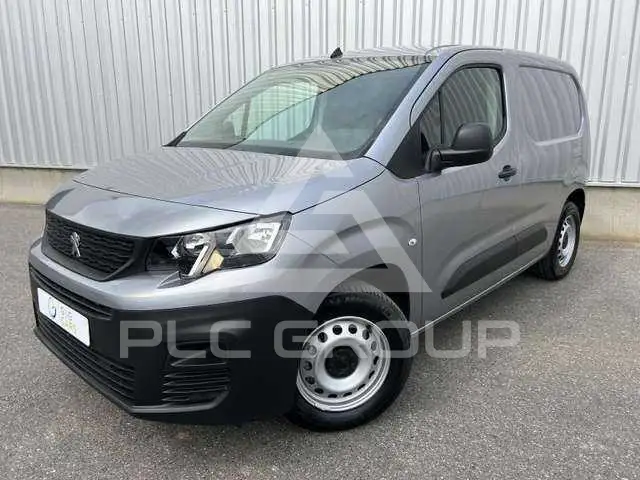 2023 Peugeot Partner