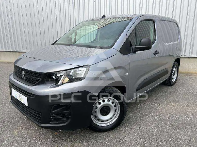 2023 Peugeot Partner