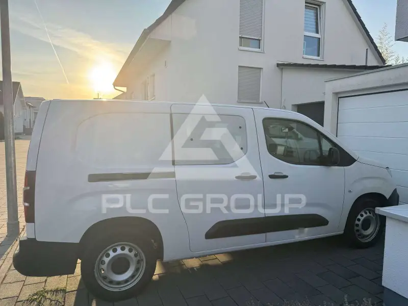 2023 Peugeot Partner