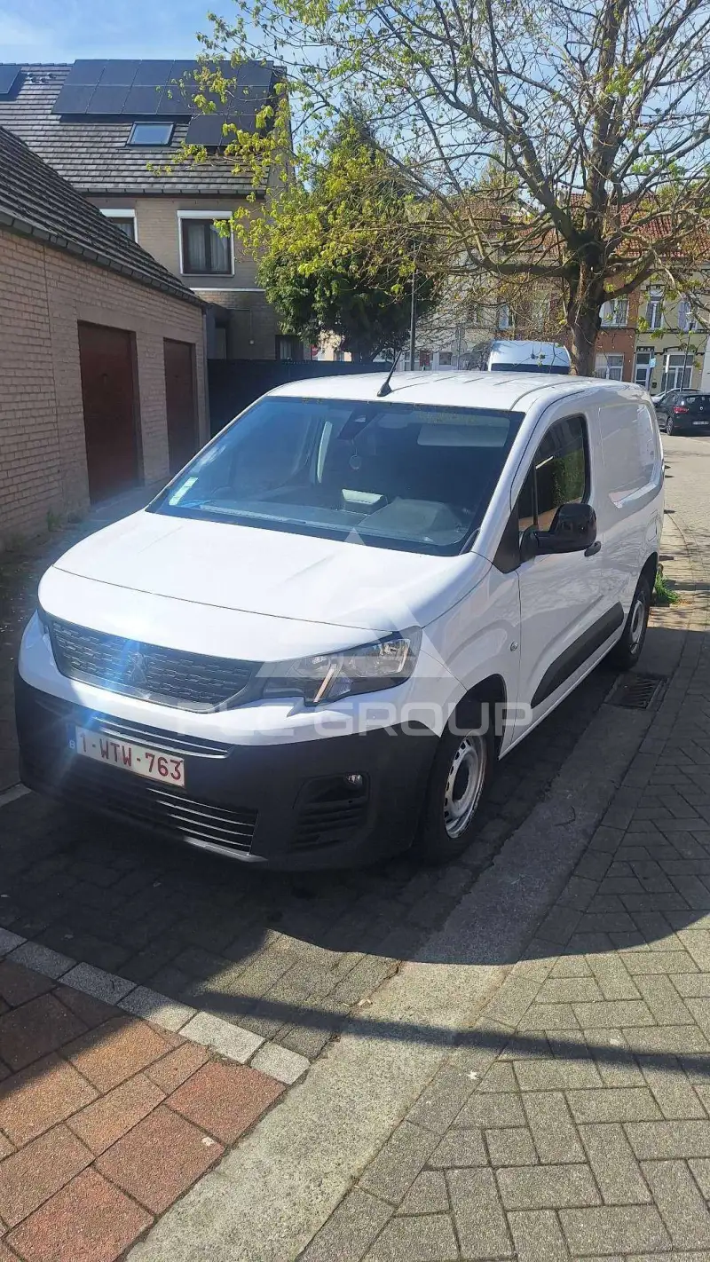 2023 Peugeot Partner