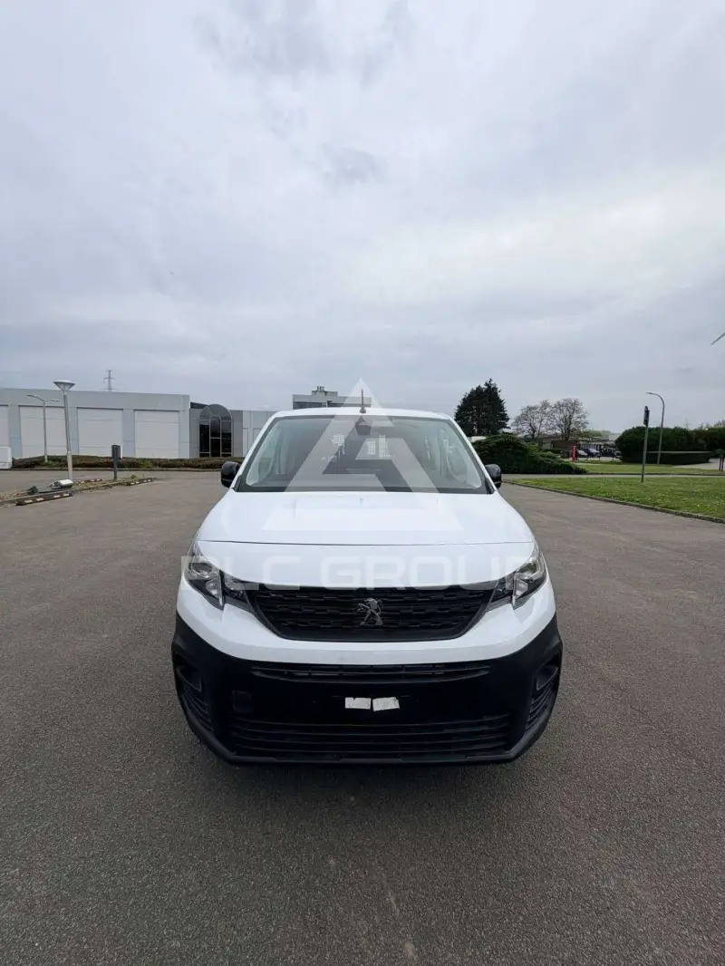 2023 Peugeot Partner