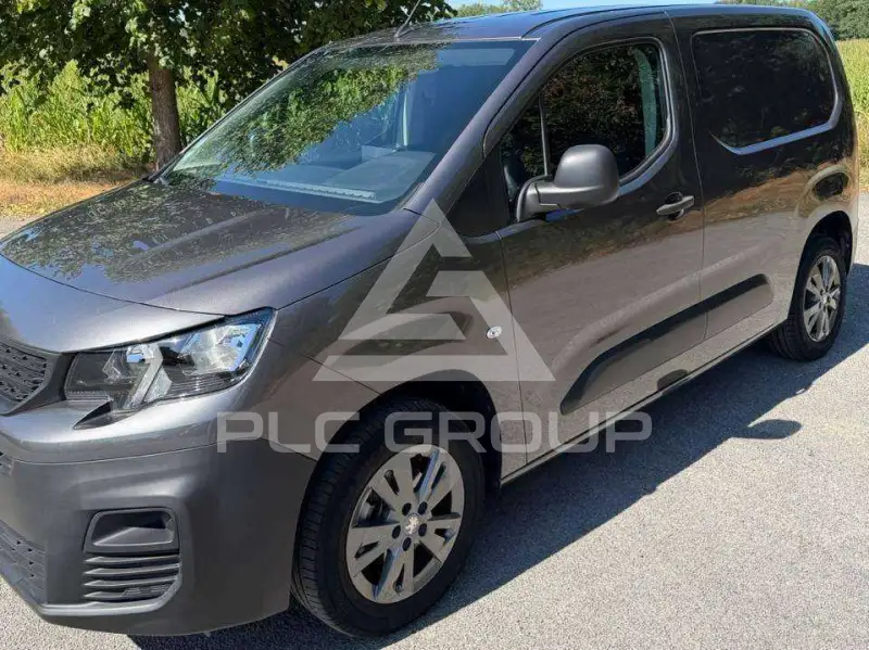 2023 Peugeot Partner