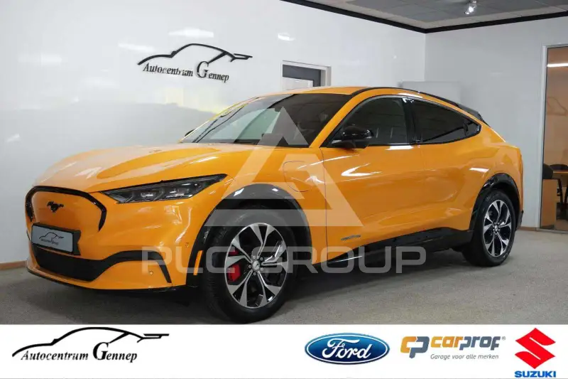 2023 Ford MUSTANG
