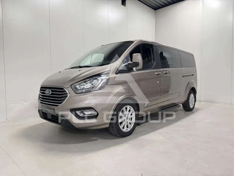 2023 Ford Tourneo