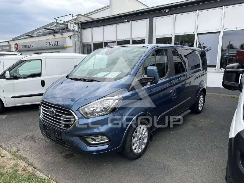 2023 Ford Tourneo