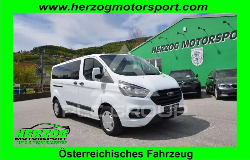 2023 Ford Tourneo