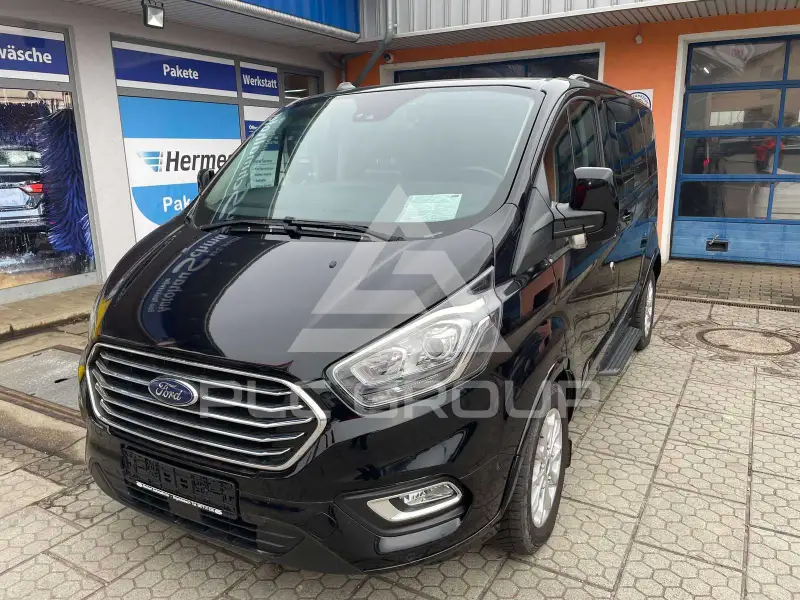 2023 Ford Tourneo