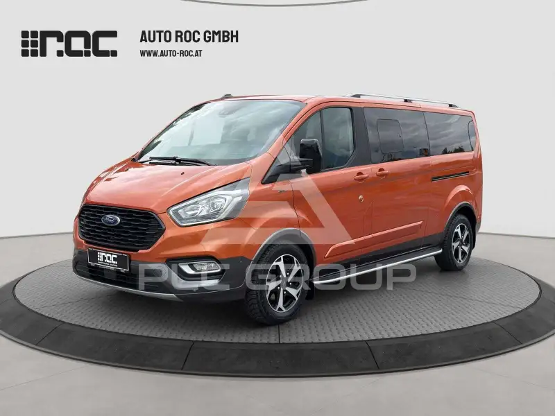 2023 Ford Tourneo