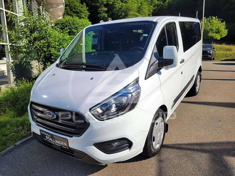 2023 Ford Tourneo