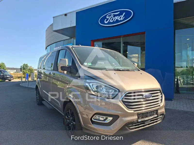 2023 Ford Tourneo