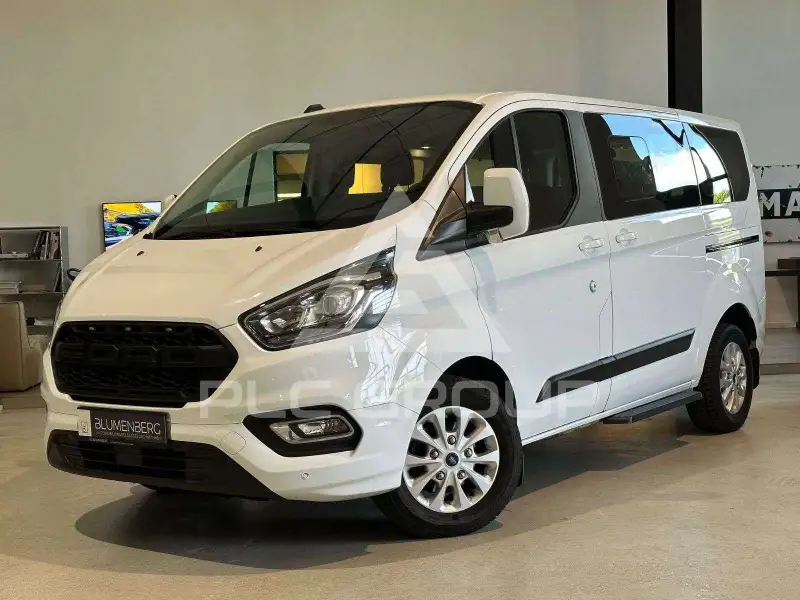 2023 Ford Tourneo