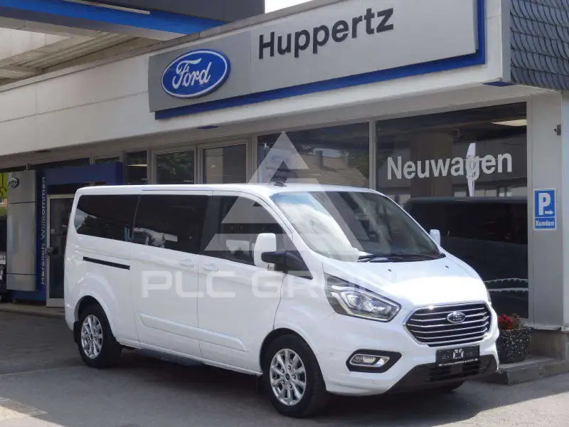2023 Ford Tourneo