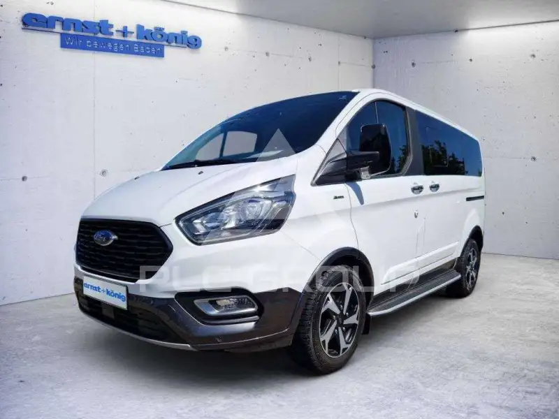2023 Ford Tourneo