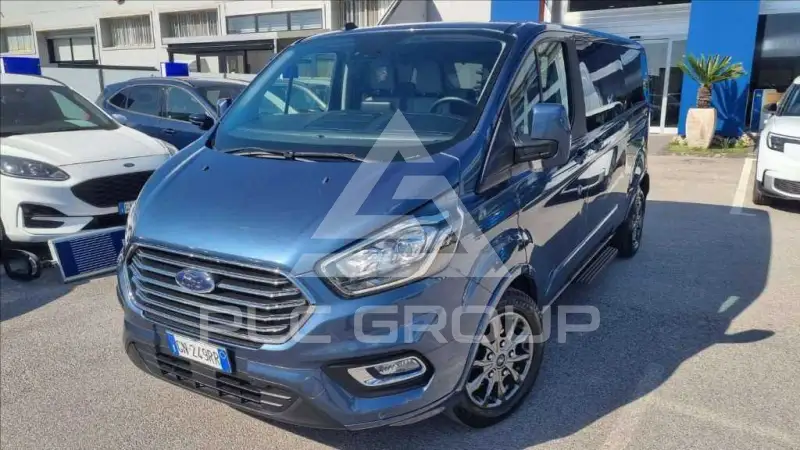 2023 Ford Tourneo